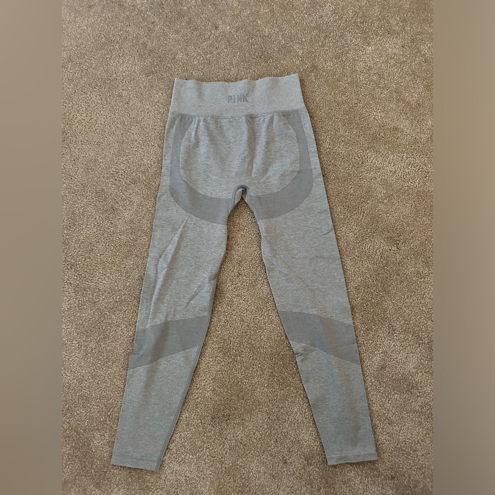 Victoria’s Secret PINK seamless leggings